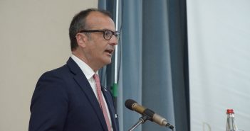 Fabrici: Srbija bi trebalo da postepeno uskladi svoju spoljnu i bezbednosnu politiku sa politikom EU