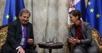 Commissioner Hahn met the Serbian high-level officials